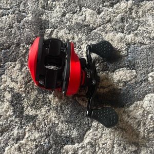 lew’s mach smash slp bait cast reel